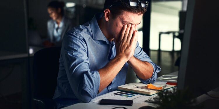 Paroksizminė hemikranija: priežastys, simptomai ir gydymas