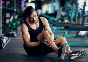 Vidinio šoninio raiščio plyšimas: gydymas ir sveikimo trukmė