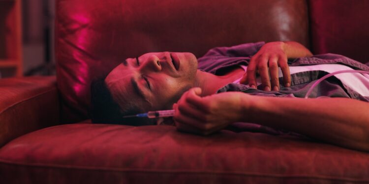 Opioidų perdozavimas: požymiai, simptomai ir gydymas