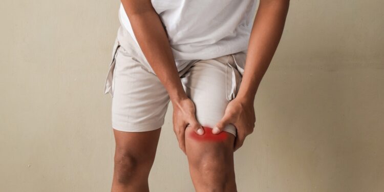 Iliotibialinio trakto sindromas (ITBS): priežastys, simptomai ir gydymas