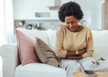 Fetalinio hidantoino sindromas: simptomai, priežastys ir gydymas