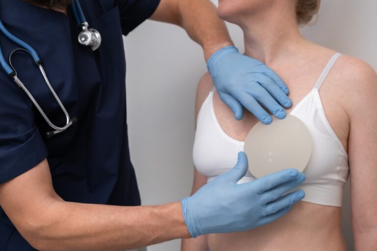 Gigantomastija: priežastys, simptomai, diagnostika ir gydymas