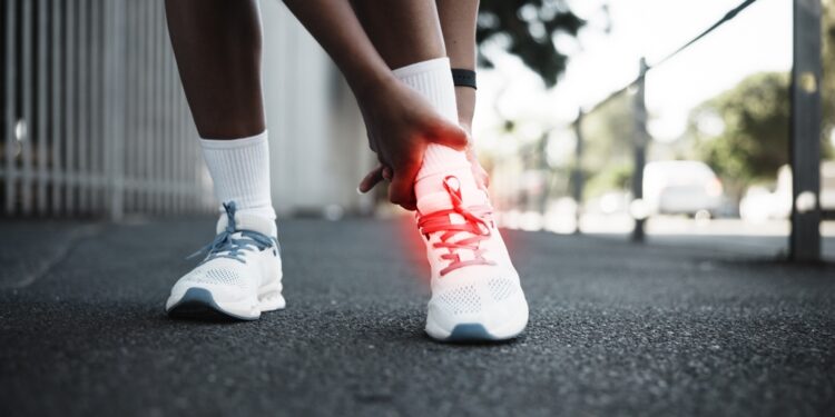 Blauzdikaulio raumenų sausgyslių plyšimas: tyrimai, simptomai ir gydymas