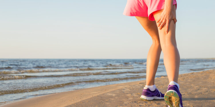 Užpakalinės šlaunies raumenų patempimas: gijimo trukmė, gydymas ir simptomai