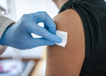 Meningokokinė liga: priežastys, simptomai ir gydymas