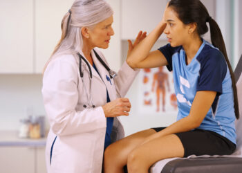 Ar galima patirti smegenų sukrėtimą nesusitrenkus galvos?