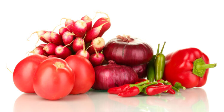 11 raudonų daržovių, naudingų sveikatai