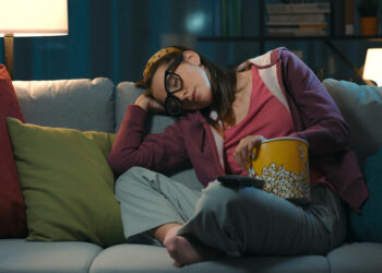 Kodėl man sėdint nuolat užmiegu?