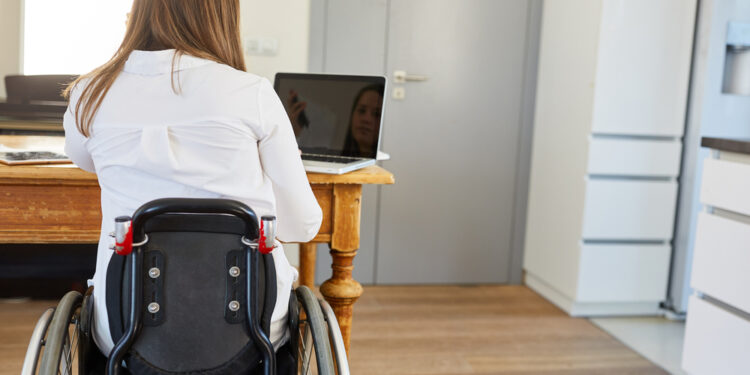 Kaip akupunktūra gali palengvinti išsėtinės sklerozės simptomus