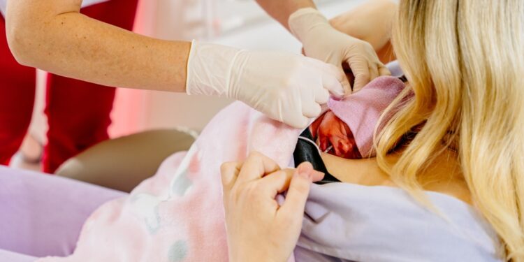 Gyvenimas su neišnešiotu kūdikiu: Naujagimių intensyviosios terapijos skyriuje ir vėliau