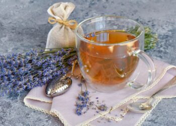 Kaip pasigaminti levandų arbatą