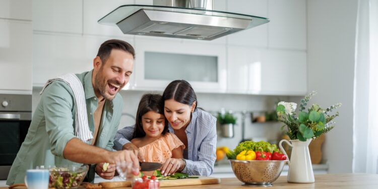 4 priešuždegiminiai ir žvynelinei tinkami receptai namuose