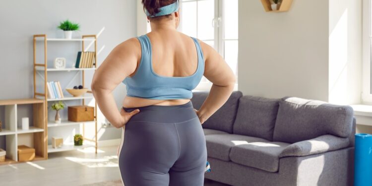 Patikimi patarimai, kaip atsikratyti riebalų klubų srityje