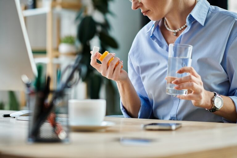 Vitamino D trūkumas ir svorio pokyčiai menopauzės metu