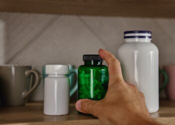 Svarbiausi vaistų spintelės reikmenys sergant psoriaze