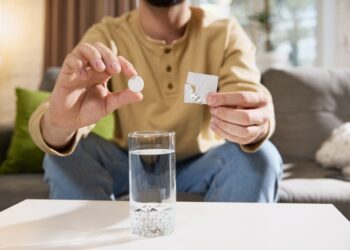 Vaistų vartojimas po liežuviu ir žandu