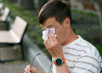 Geriausi būdai malšinti akių skausmą