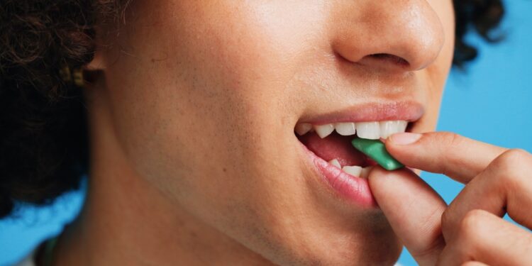 Kiek laiko organizmas skaido kramtomąją gumą?