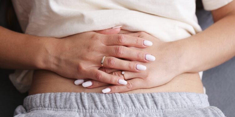 Ekspertas atsako: Kodėl jaučiu pilvo pūtimą po valgio?