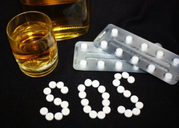 Ar galima vartoti Tysabri kartu su alkoholiu?