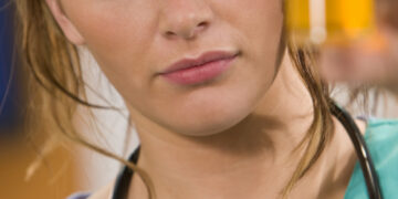 Kodėl mano šlapimas rudas?