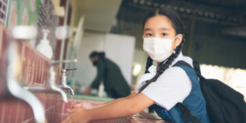 Ar skalavimas vandenilio peroksidu yra veiksmingas ir saugus?