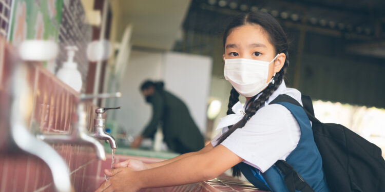 Ar skalavimas vandenilio peroksidu yra veiksmingas ir saugus?