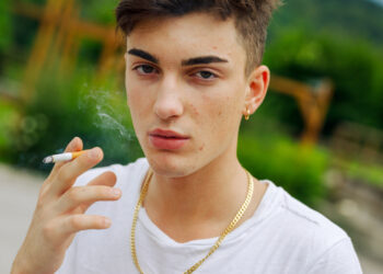 Kas yra grandininis rūkymas?