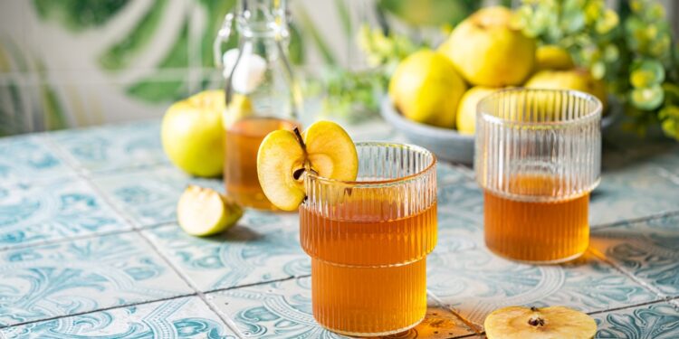 Obuolių acto gėrimas perštinčiai gerklei