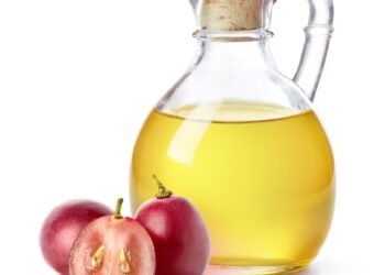 Ar galima naudoti vynuogių sėklų aliejų plaukų augimui?