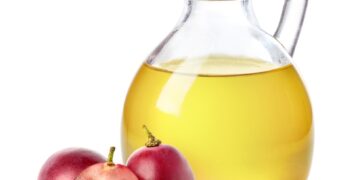 Ar galima naudoti vynuogių sėklų aliejų plaukų augimui?