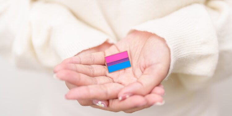 Esu biseksuali, ištekėjusi ir noriu tyrinėti savo seksualumą. Ar tai daro mane stereotipu?