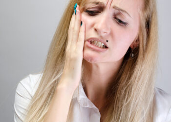 Akupresūros taškai dantų skausmui malšinti