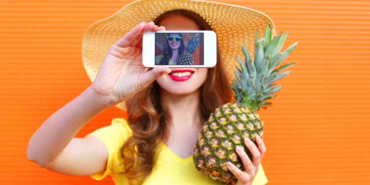 Išgerkite šį ananasų ir kviečių želmenų shotą – stiprus priešuždegiminis efektas