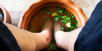 Ar yra naudos mirkant kojas Listerine tirpale?