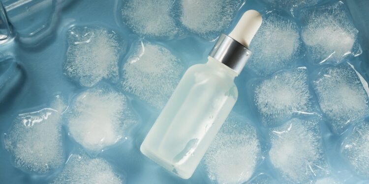 Aš savaitę kasdien dariausi veido procedūrą su lediniu vandeniu