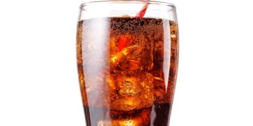 Kaip gazuoti gėrimai veikia jūsų dantų sveikatą?