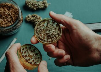 Ar kanapės padeda geriau miegoti?