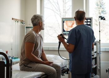 Kolonoskopijos tyrimai, dažnumas ir kita svarbi informacija sergant opiniu kolitu