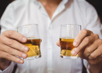 Ar žmonėms, sergantiems inkstų ligomis, galima vartoti alkoholį?