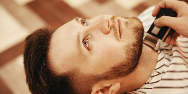 Kaip paskatinti barzdos augimą