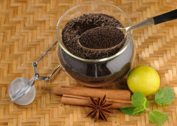 Arbatos rūgštingumas: pH lygis, poveikis ir daugiau