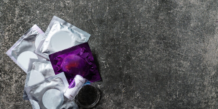 Kodėl prezervatyvai būna su įvairiais skoniais?