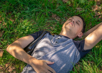 Arbatmedžio aliejus įaugusiems plaukams