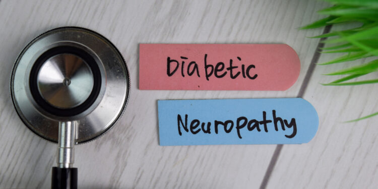 Diabetinės periferinės neuropatijos simptomai