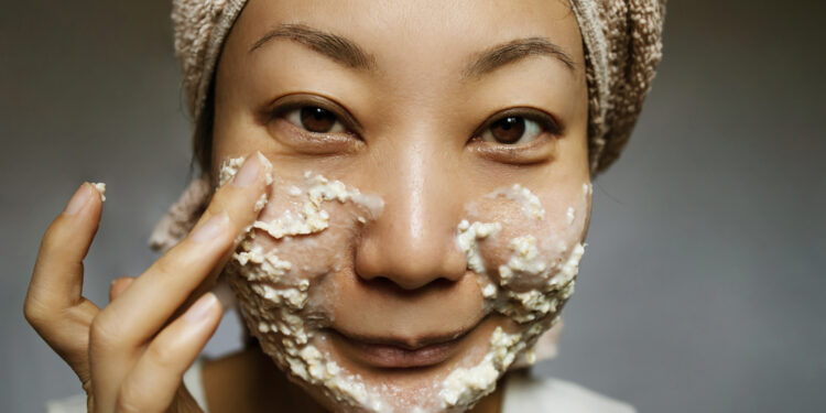 Ar veido kaukės gali padėti sušvelninti alergijos simptomus?