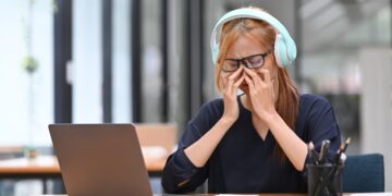 Kas sukelia akių sausumą ir neryškų matymą?