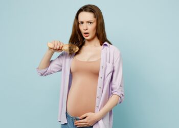 Plaukuotas pilvas nėštumo metu: ar tai normalu?