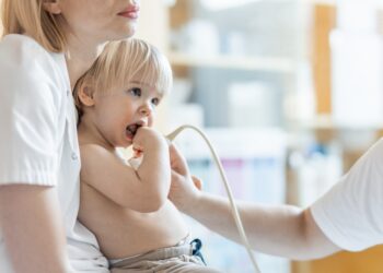 Tarp skilvelinė pertvaros defektai