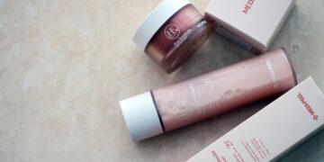 Dimetikonas: išsamus vadovas apie šią dažną odos priežiūros sudedamąją dalį